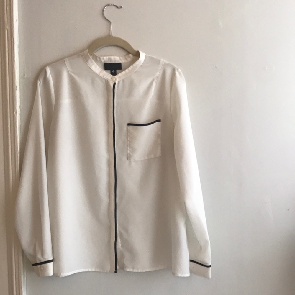 Worthington White, Black-Lined Blouse